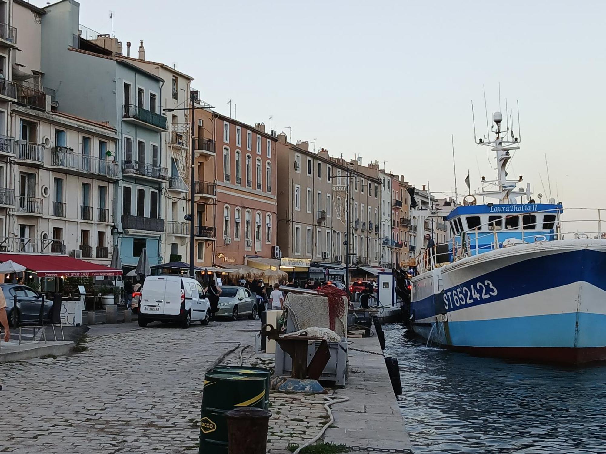 Beau 3 Pieces Climatise Vue Canal Idealement Situe Centre Ville Sète Exterior foto